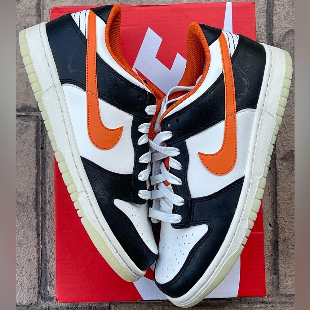Nike dunk low halloween size 6Y / women’s 7.5